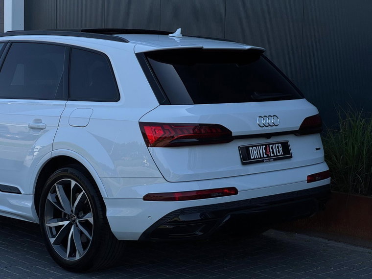 Vehicle Image 39
