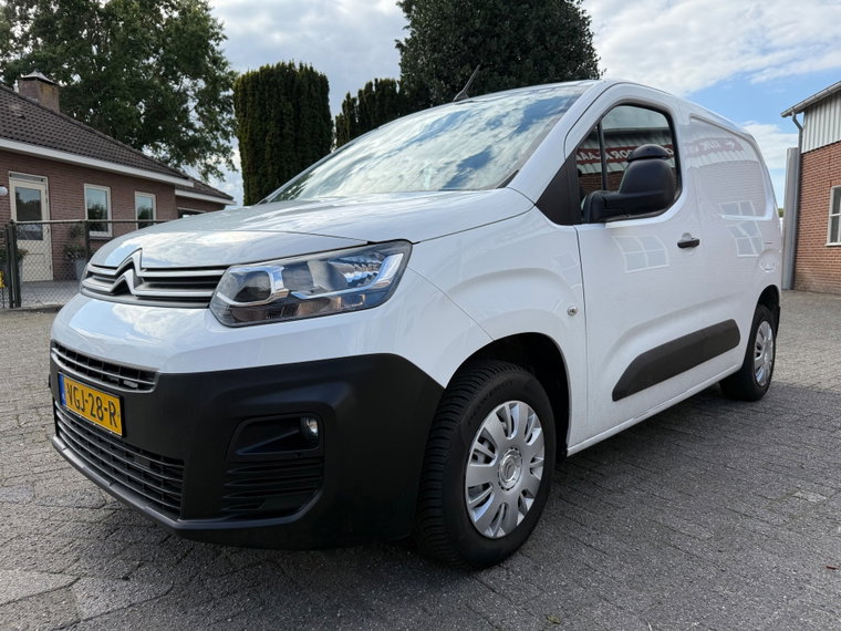 Vehicle Image 23