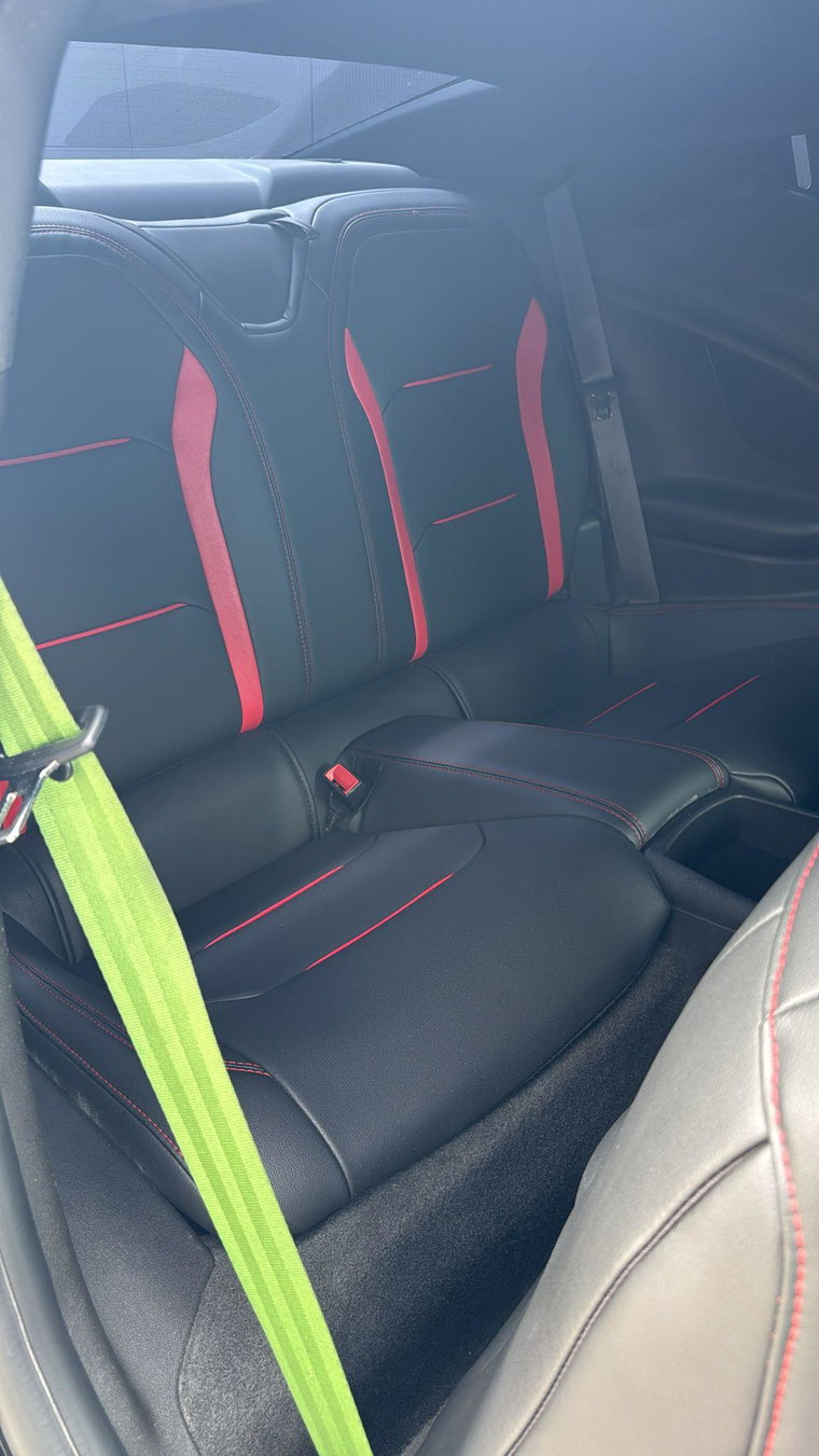 Vehicle Image 19