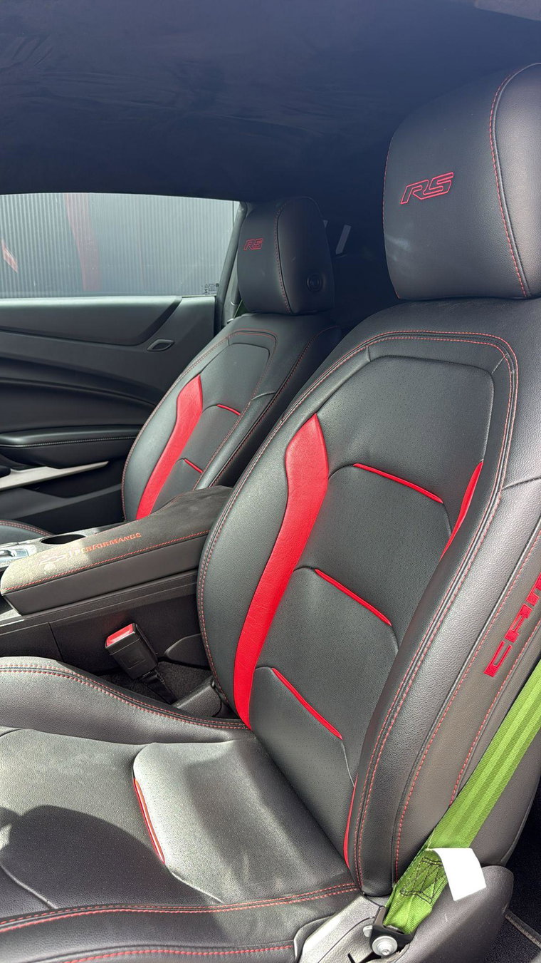 Vehicle Image 21
