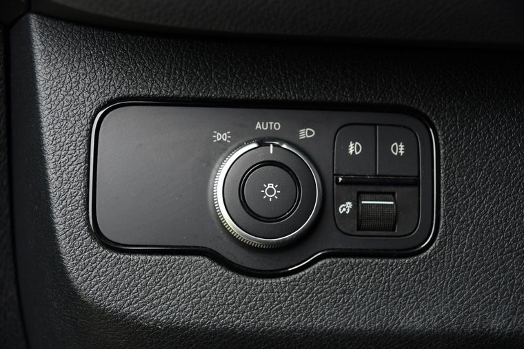 Vehicle Image 26