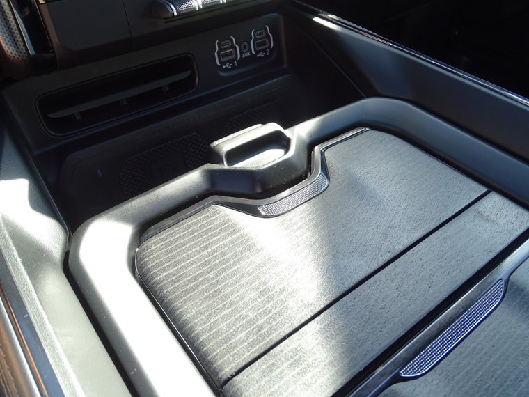 Vehicle Image 38