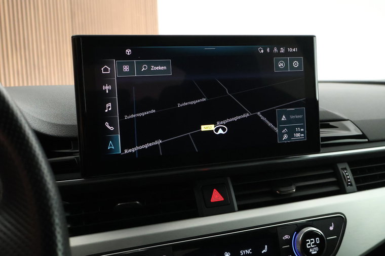 Vehicle Image 21
