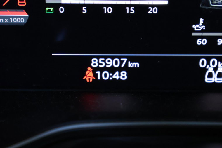 Vehicle Image 38