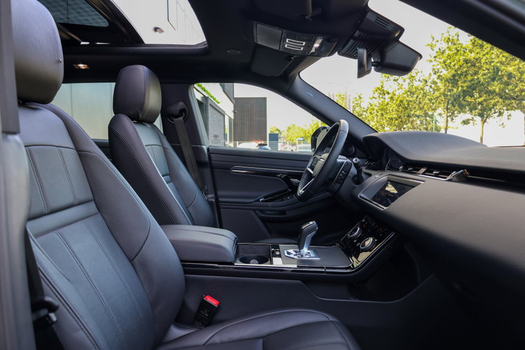 Vehicle Image 13
