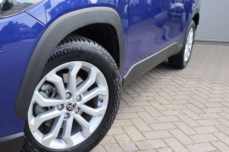 Vehicle Image 30