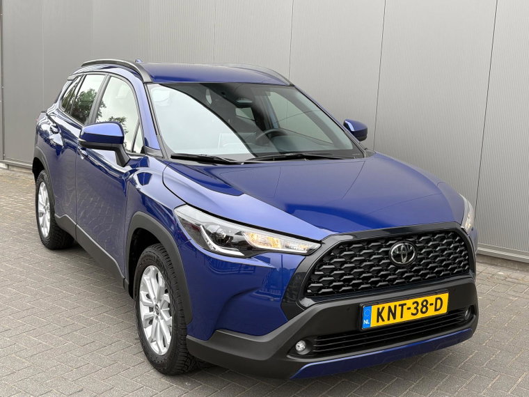 Vehicle Image 8