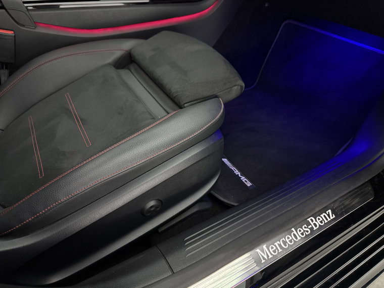 Vehicle Image 43