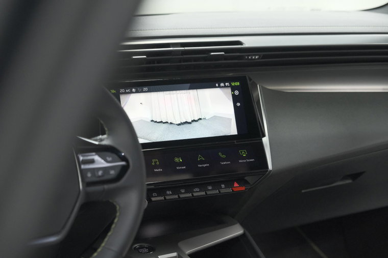 Vehicle Image 14