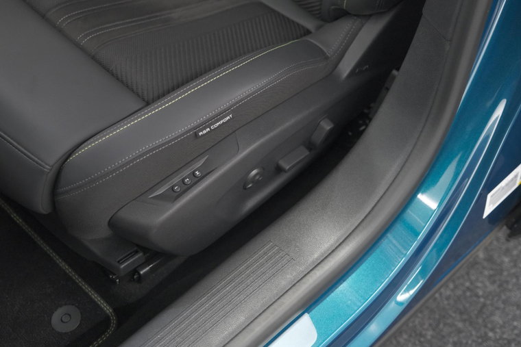 Vehicle Image 35