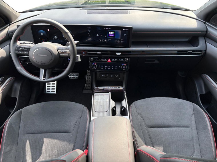 Vehicle Image 13