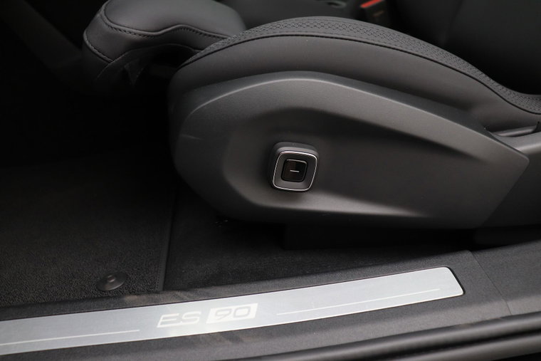 Vehicle Image 40
