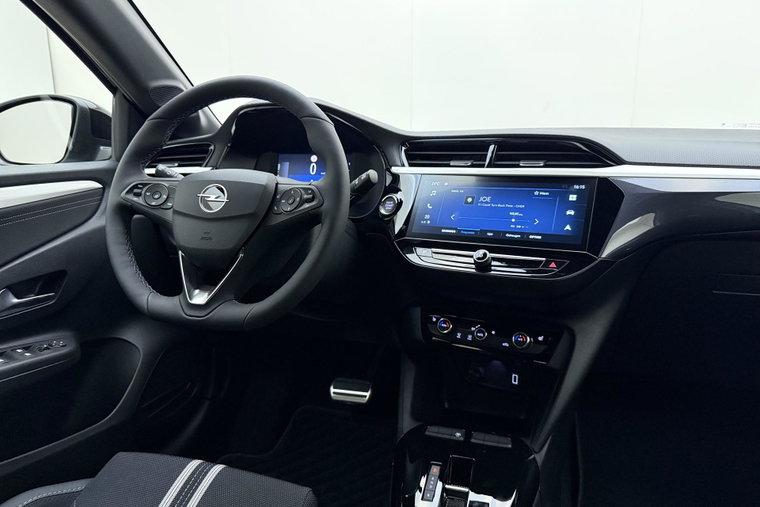 Vehicle Image 19