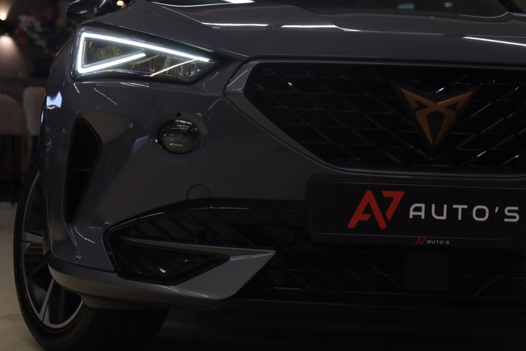 Vehicle Image 32