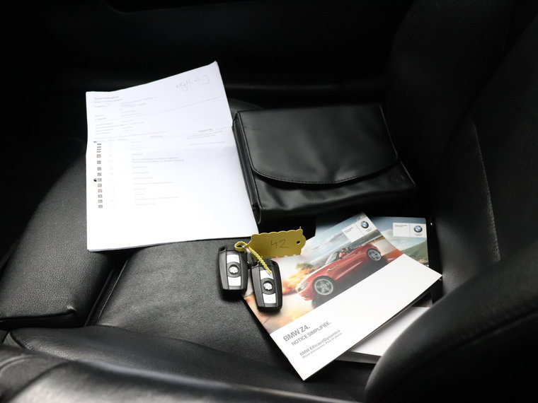 Vehicle Image 30
