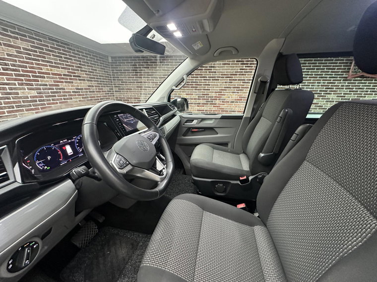 Vehicle Image 37