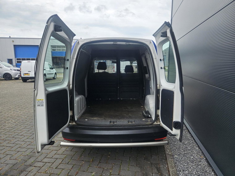 Vehicle Image 29