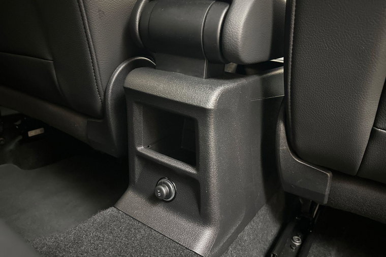 Vehicle Image 14