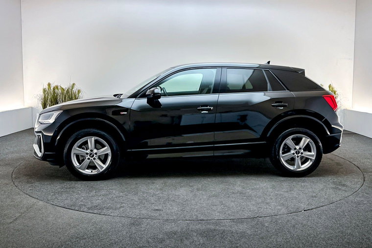 Vehicle Image 7