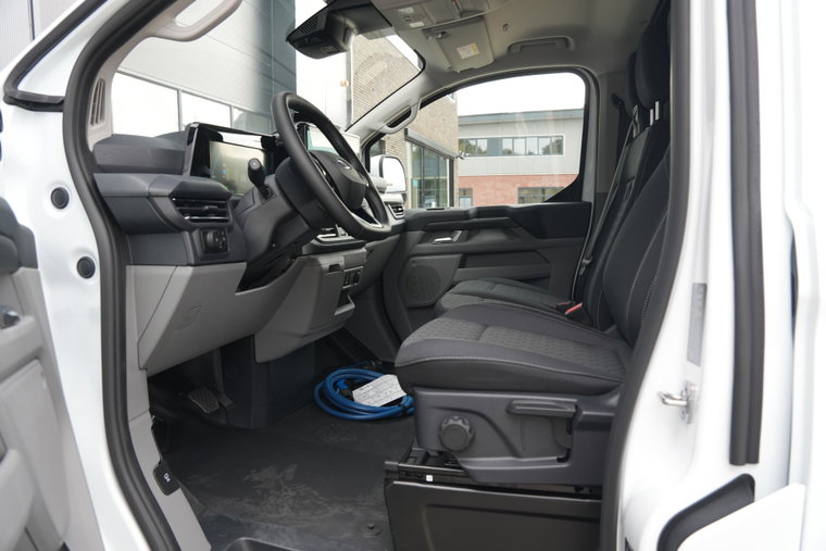 Vehicle Image 15