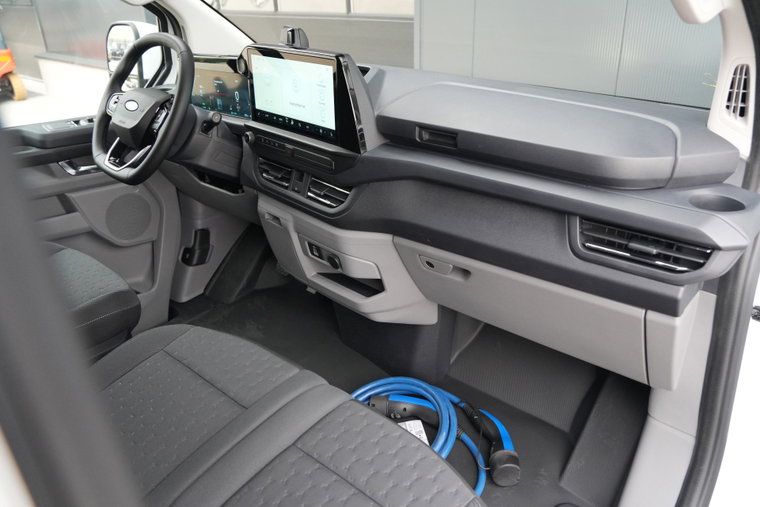 Vehicle Image 37