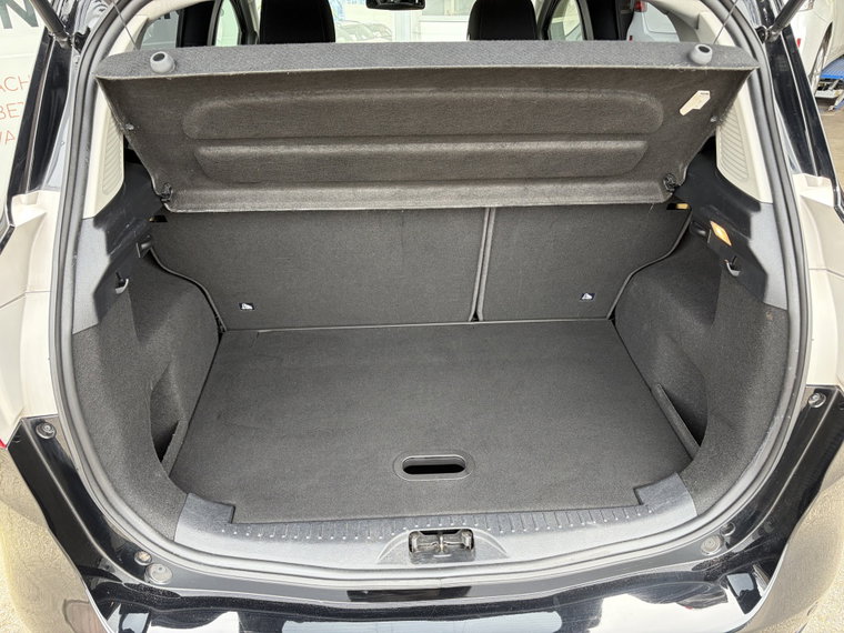 Vehicle Image 28