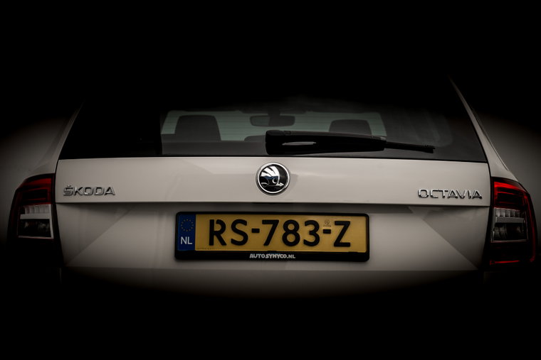Vehicle Image 32