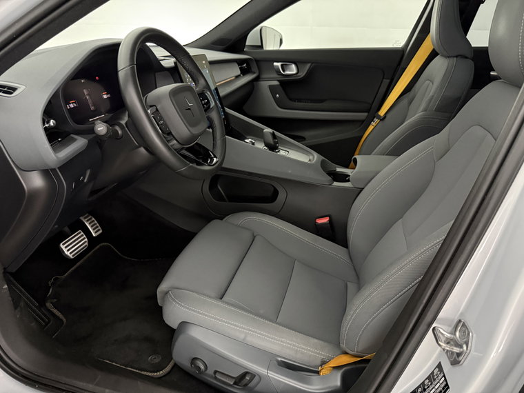 Vehicle Image 40