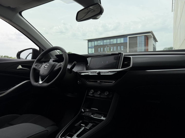 Vehicle Image 23