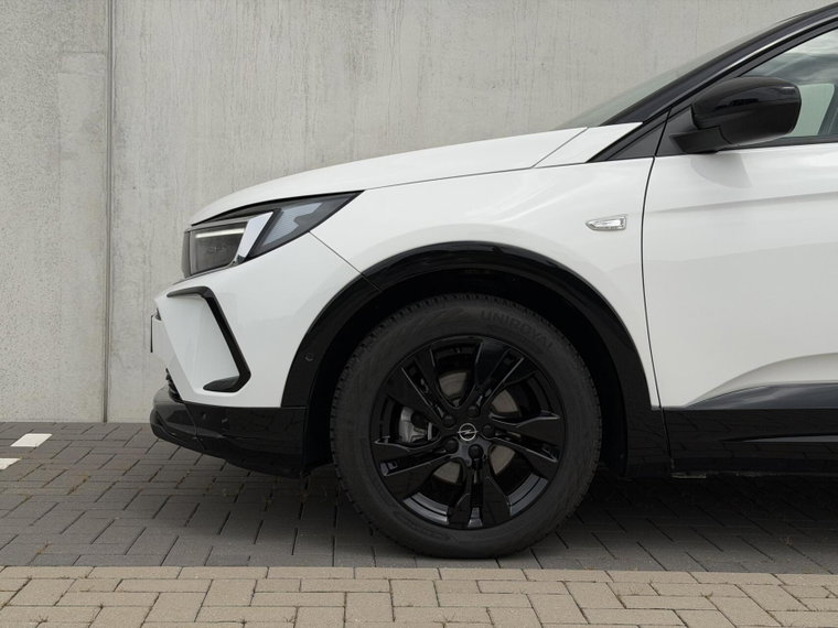 Vehicle Image 26