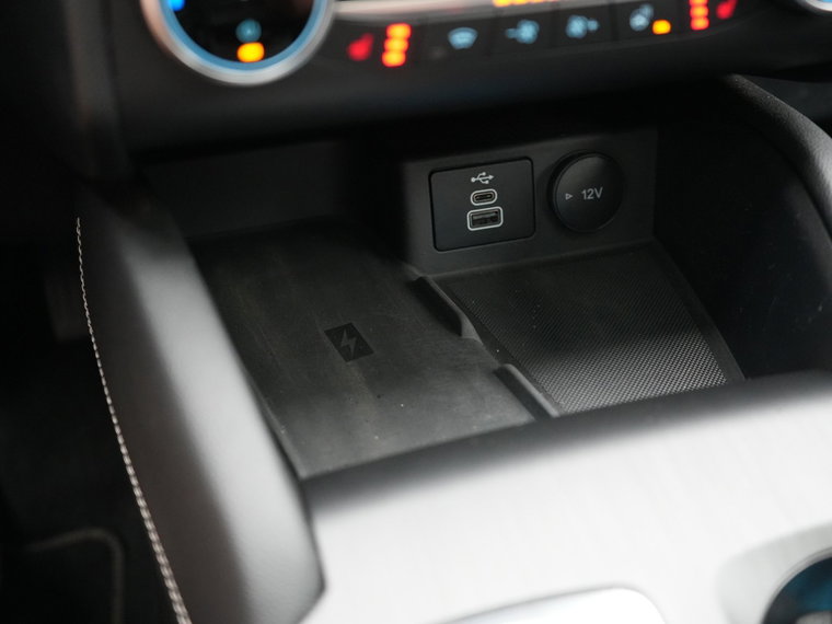 Vehicle Image 37