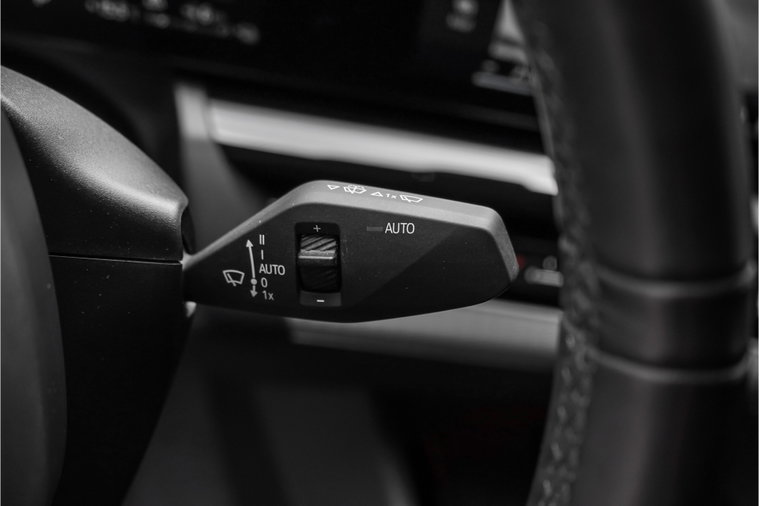 Vehicle Image 39