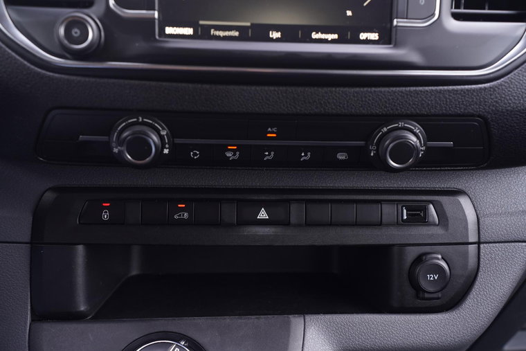 Vehicle Image 41