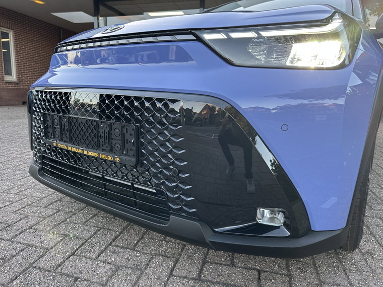 Vehicle Image 14