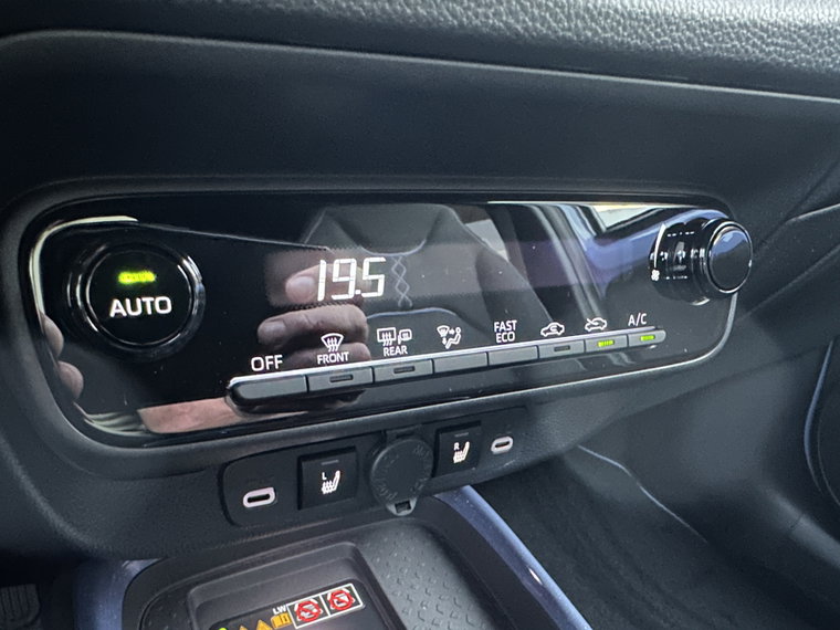 Vehicle Image 37