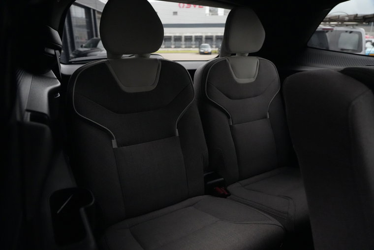 Vehicle Image 31