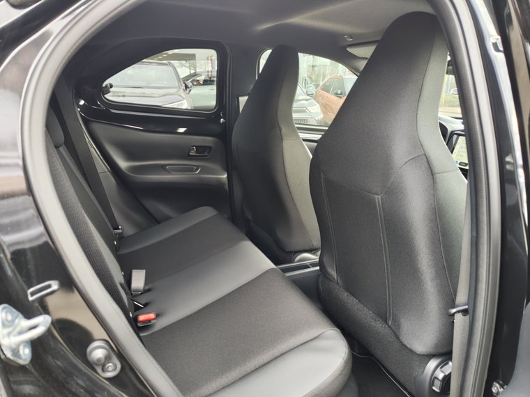 Vehicle Image 31