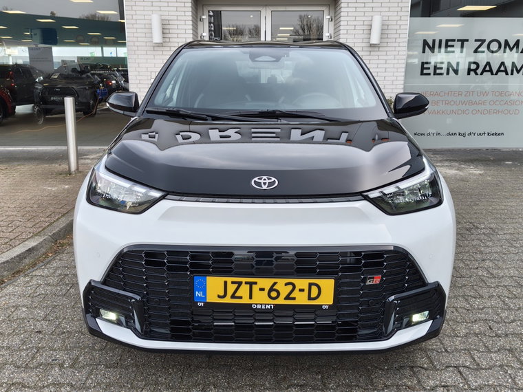 Vehicle Image 6