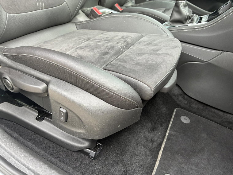Vehicle Image 45