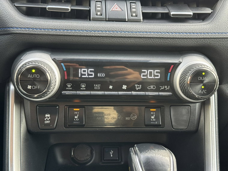 Vehicle Image 28