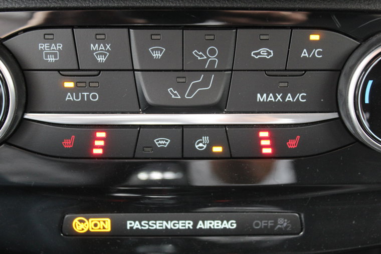 Vehicle Image 24