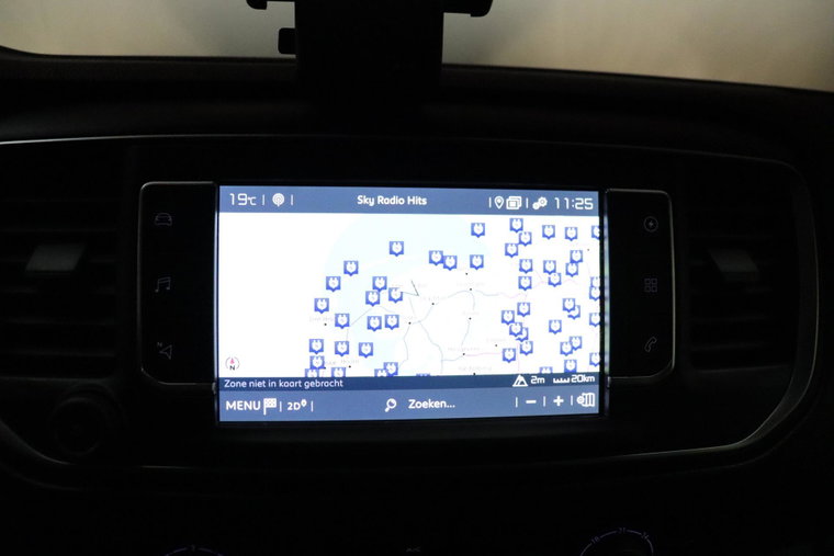 Vehicle Image 17