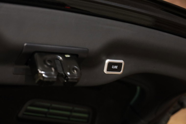 Vehicle Image 35