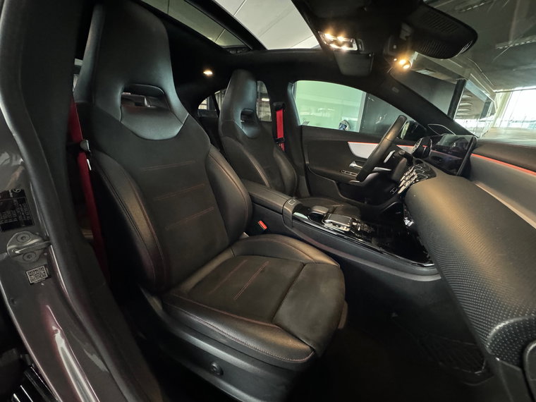 Vehicle Image 35