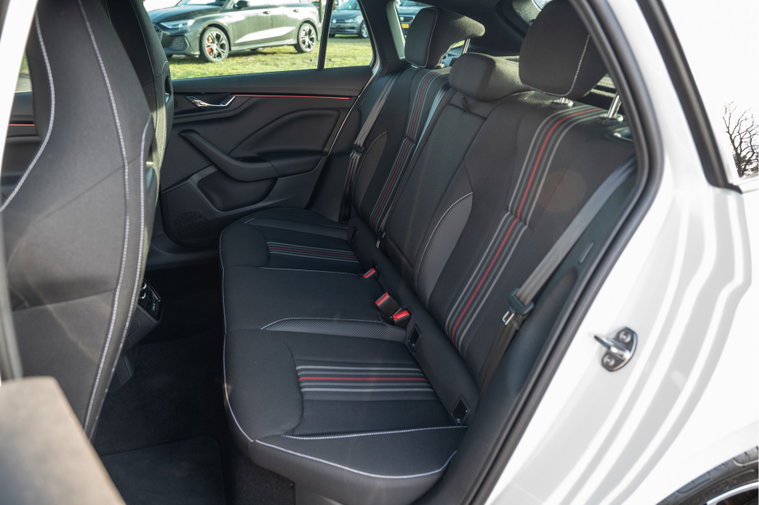 Vehicle Image 36