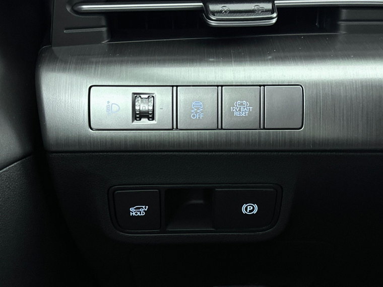 Vehicle Image 28
