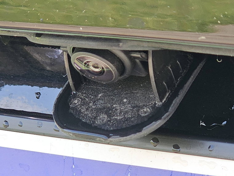 Vehicle Image 23