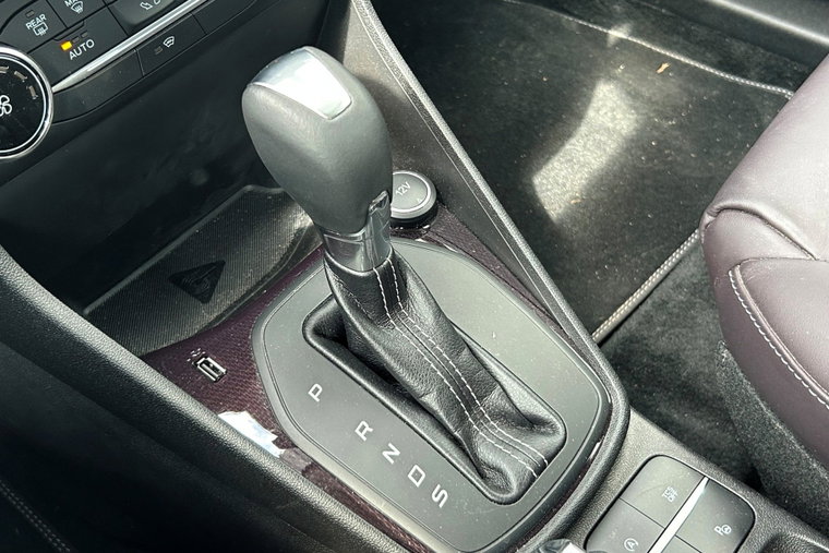 Vehicle Image 17
