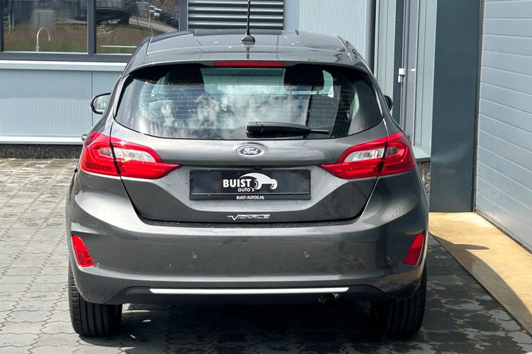 Vehicle Image 21