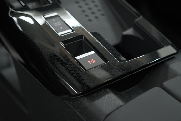 Vehicle Image 33